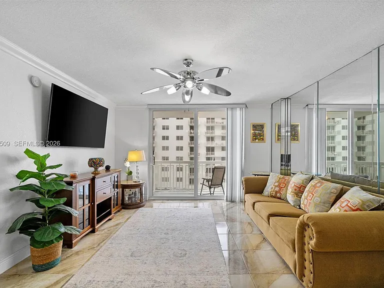 401 Ocean Dr #509 — Photo 8