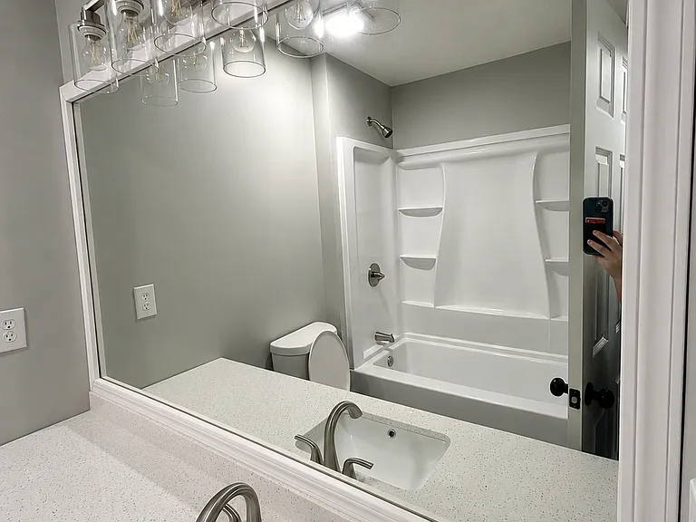 216 E Richardson St — Photo 5