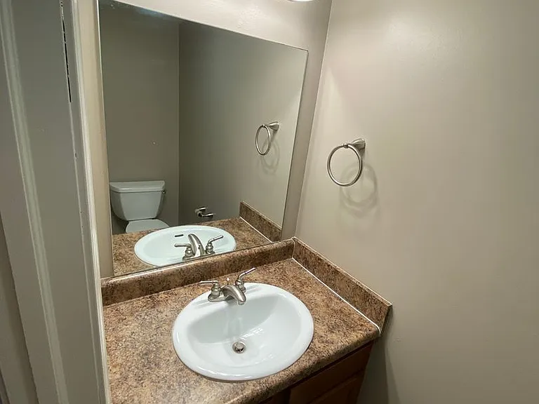 Southdale Square Apartments — Photo 269