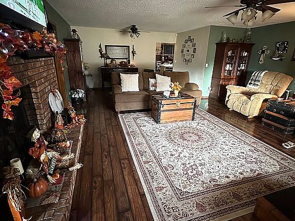 2nd image of 1908 Flynn St