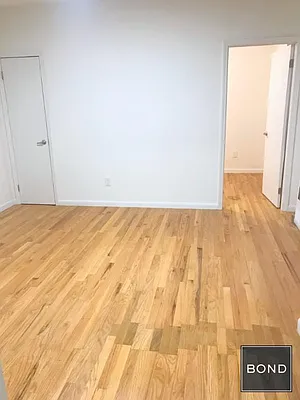 Rented by Bond New York | media 17