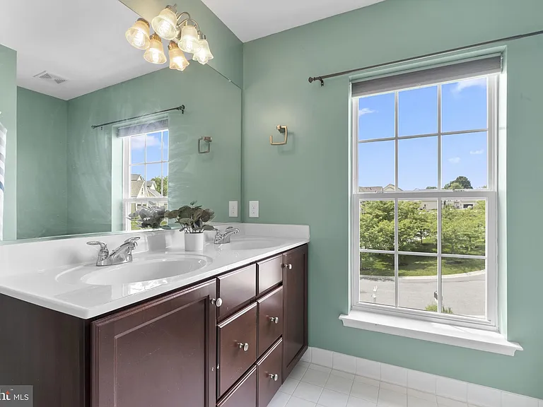 310 Mackintosh Rd — Photo 34