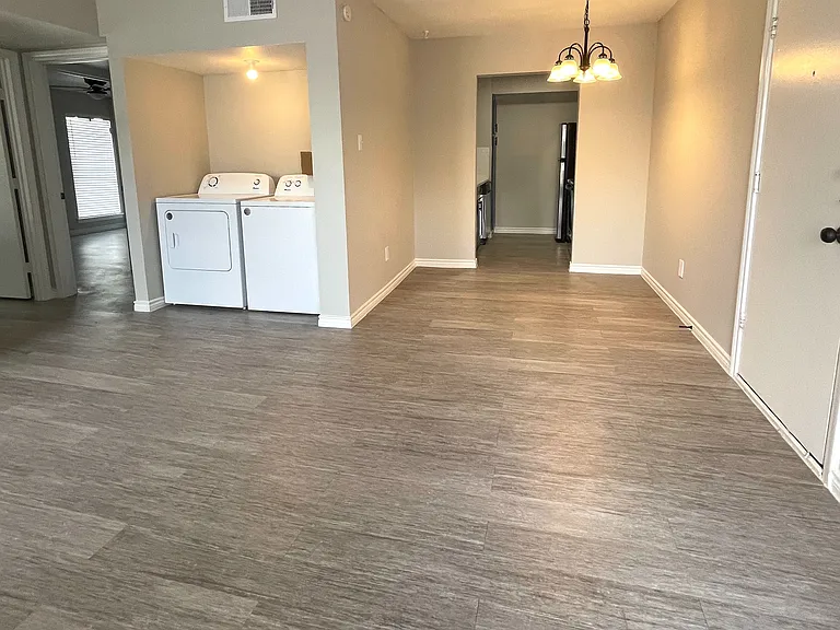 Bayou Park Apartments — Photo 7