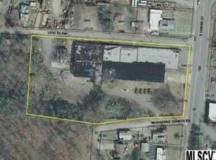 1508 S Center St, Hickory, NC 28602