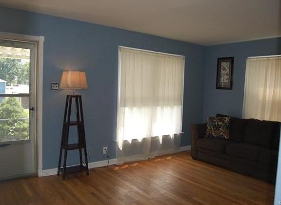4th image of 9425 Harold Dr