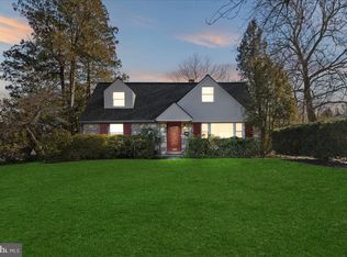 306 Garden Rd, Oreland, PA 19075