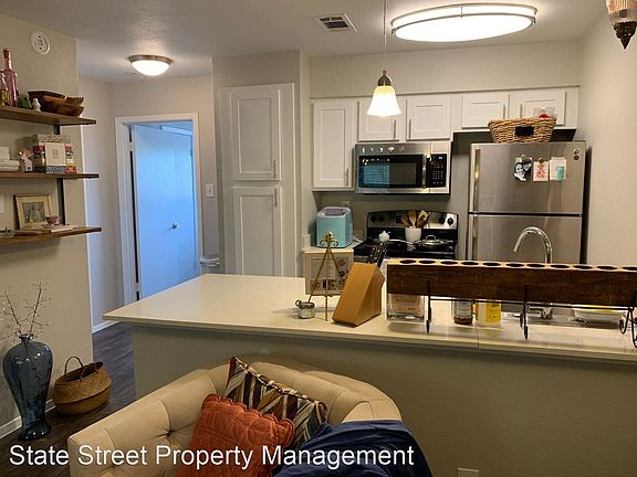 3rd image of 1117 Hollow Creek Dr APT 201