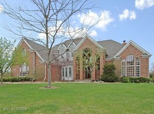 8835 Belfield Rd, Crystal Lake, IL 60014