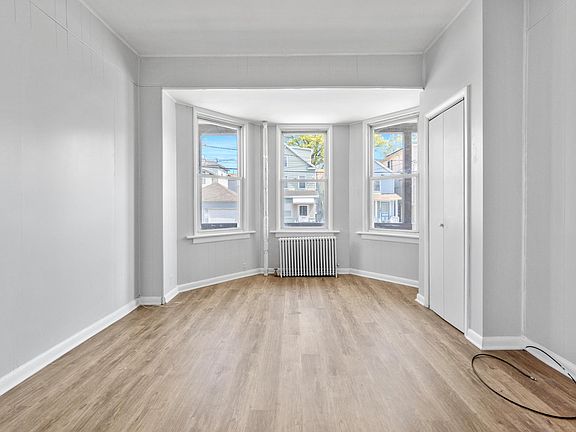 5th image of 152 S Park St Floor 1