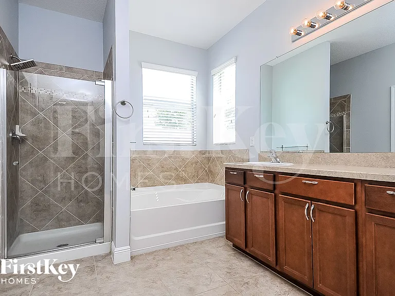 1107 Lauren Manor Loop — Photo 13