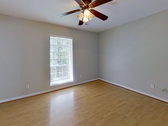 4th image of 2964 Rhodes Cir #1