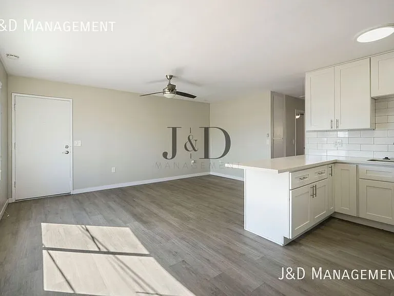 4624 Oregon St — Photo 5