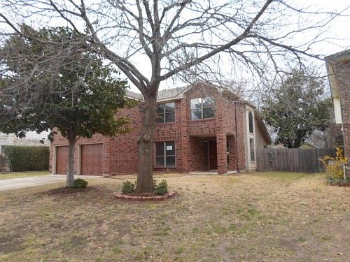 3rd image of 6316 Meadow Glen Dr
