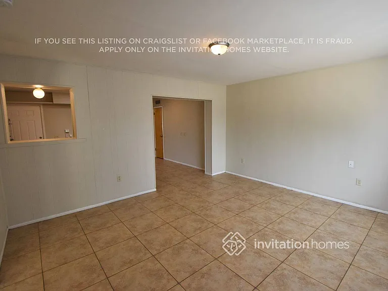 12801 N 112th Ave — Photo 8