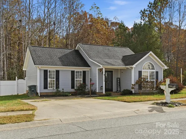 2508 Barkers Ridge Dr, Bessemer City, NC 28016