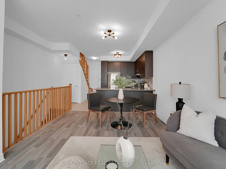 1150 Stroud Ln #14 — Photo 2