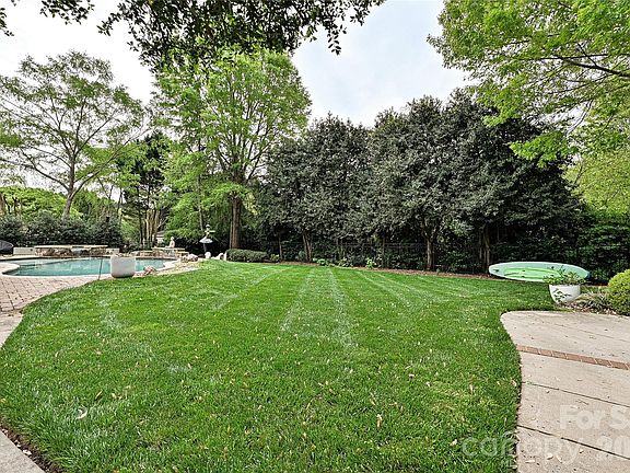 4th image of 1126 Concord Rd