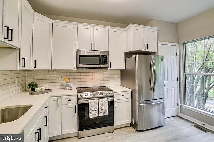 2111 Cambridge Park Ct #6 — Photo 11