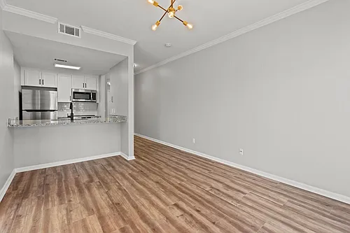 2025 Woodmont Blvd Photo 1