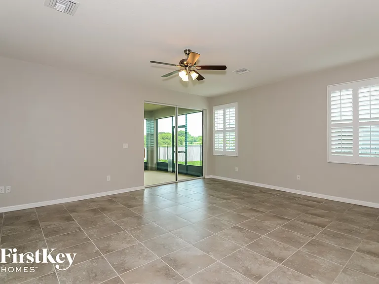 6518 Devesta Loop — Photo 2