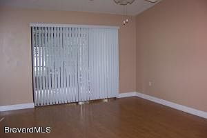 3rd image of 1455 Brook Dr