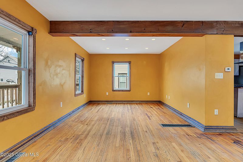 3rd image of 9 Murdock Avenue