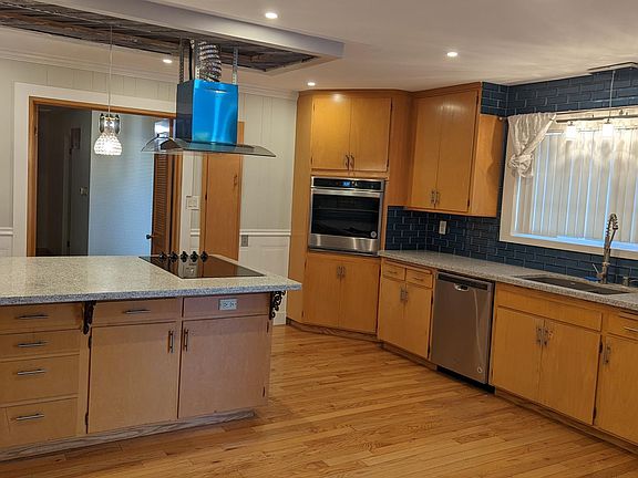 kitchen and dinning area