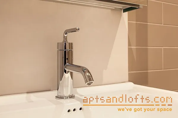 Rented by aptsandlofts.com | media 26