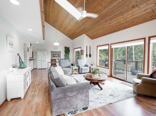 8096 Westwood Rd, Sunshine Coast, BC V7Z1A7