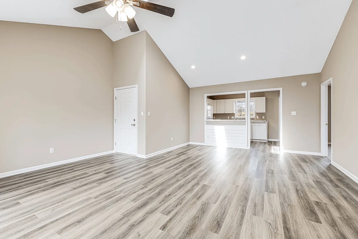 Building Photo - Creekside at Arden