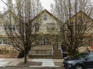 81 E 24th St, Bayonne, NJ 07002