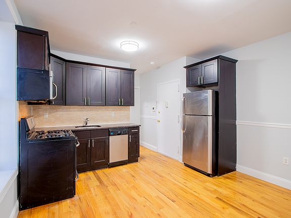 3rd image of 329 Lenox Ave #3S