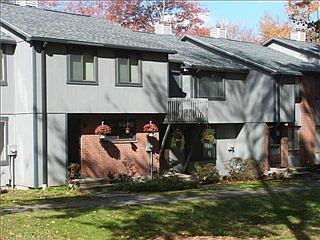 1st image of 28 Conestoga Way