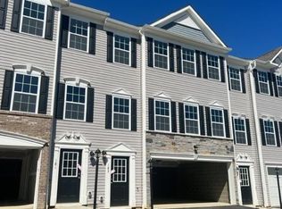 185 Lockheed Dr #185, Coraopolis, PA 15108