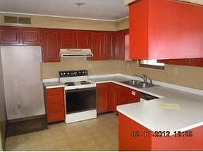 3rd image of 115 Sunny Dr