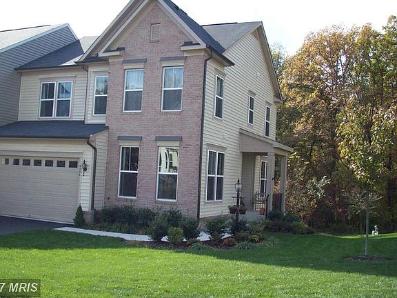 2nd image of 9334 Angel Falls St