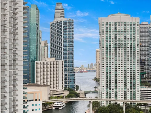 90 SW 3rd St APT 2214, Miami, FL 33130