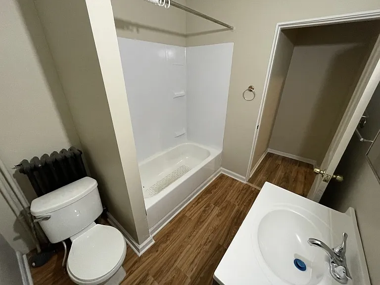 610 Ontario St #2 — Photo 6