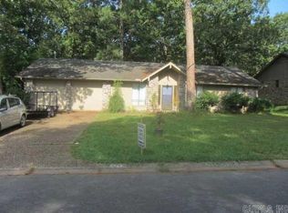 2700 Charter Oak Dr, Little Rock, AR 72227