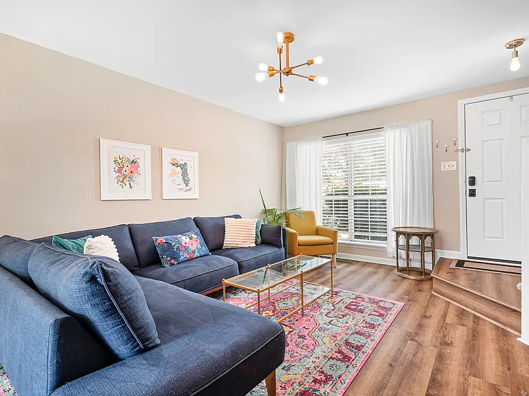 8159 Circle Tree Ln — Photo 2