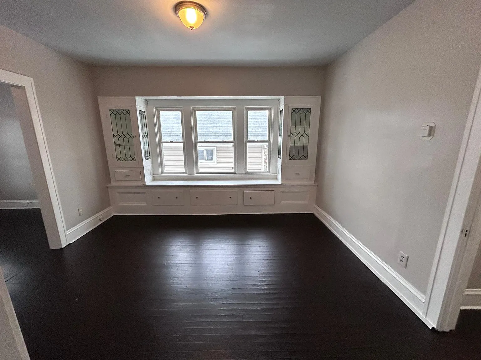 4 bed, 1350 sqft, $1,150 — Photo 3