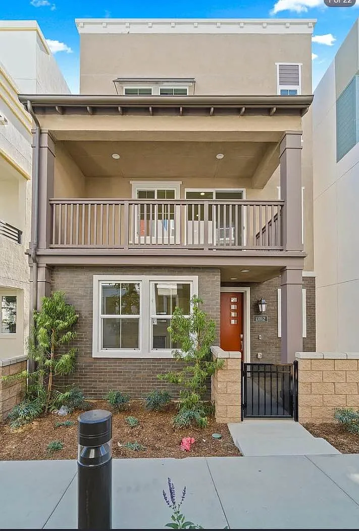 4 bed, 3.5 bath, 2265 sqft, $3,750 — Photo 1