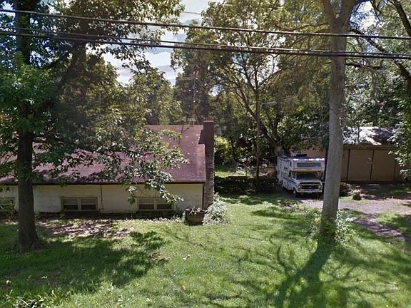 3rd image of 5845 Manchester Rd