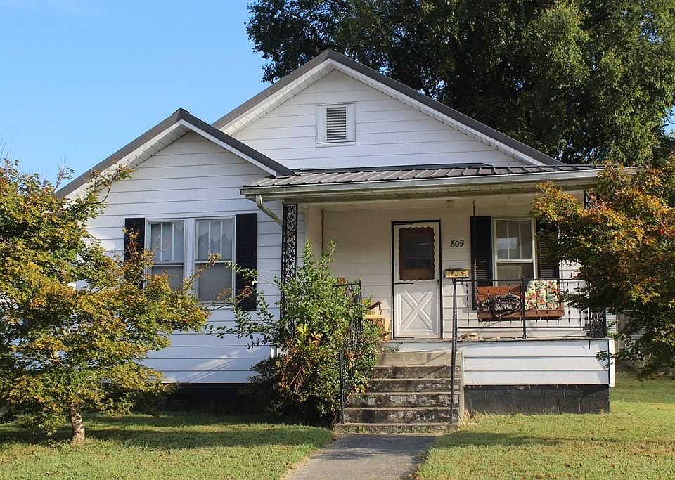 809 Washington Ave, Paintsville, KY 41240 Zillow