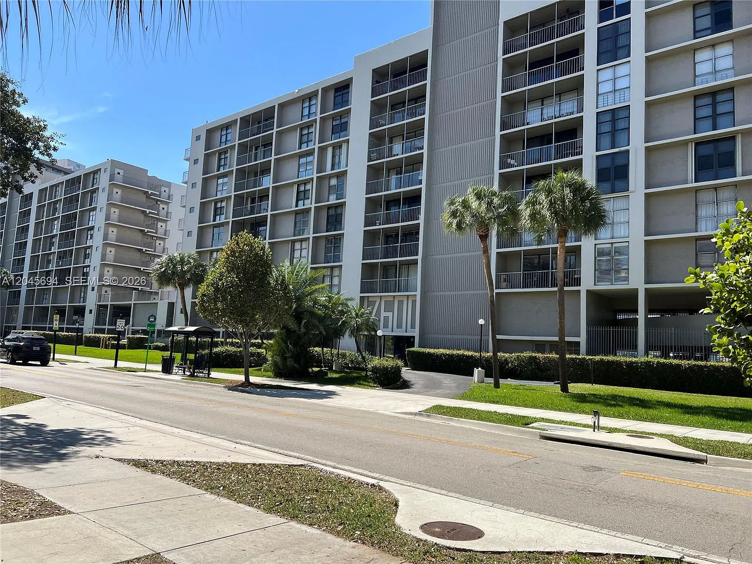 Fairview House Condo — Photo 4