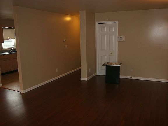 5th image of 419 Amherst St #1