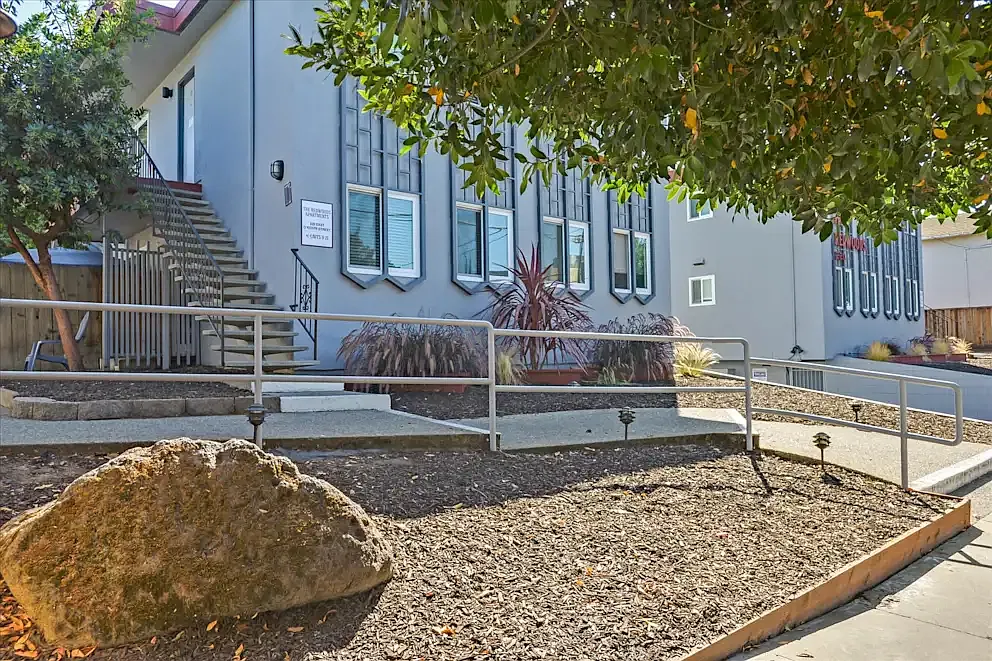 1 bed, $2,350 — Photo 1