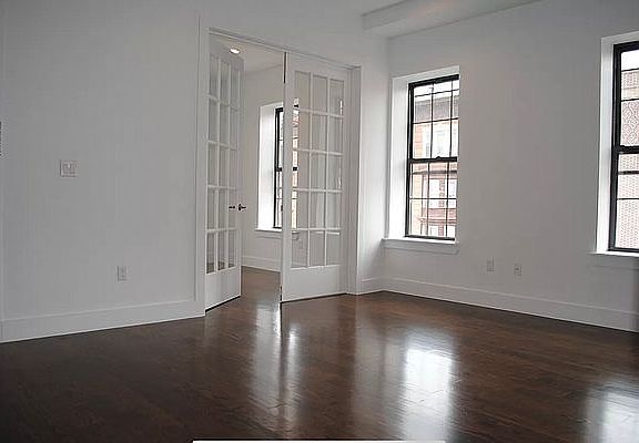 4th image of 2306 Avenue D #2