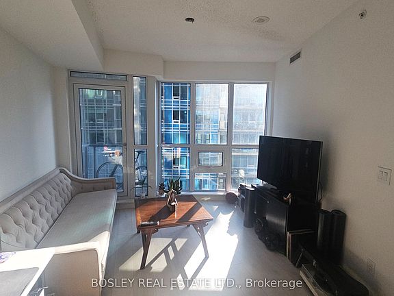 2nd image of 51 E Liberty St #1303
