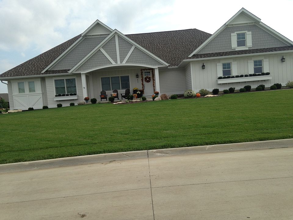 1st image of 855 Brookdale Dr